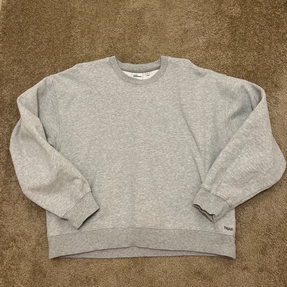 Aritzia TNA Cozy Fleece Perfect Fit Heather Gray Chrome Crewneck Sweatshirt XL - Picture 2 of 9